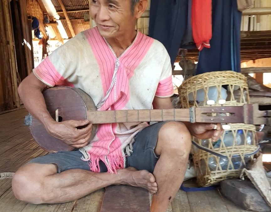 เรื่องราวผ่านแอพ